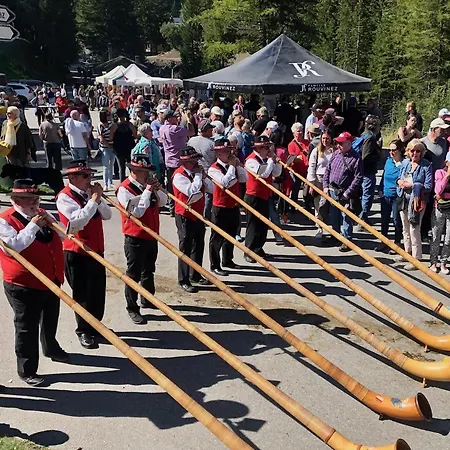 Joli Pour 4 Personnes A Lägenhet