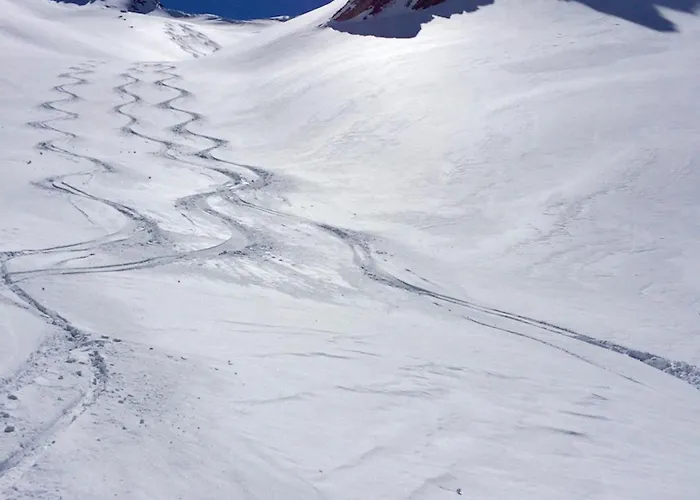 Joli Pour 4 Personnes A Ла-Фули