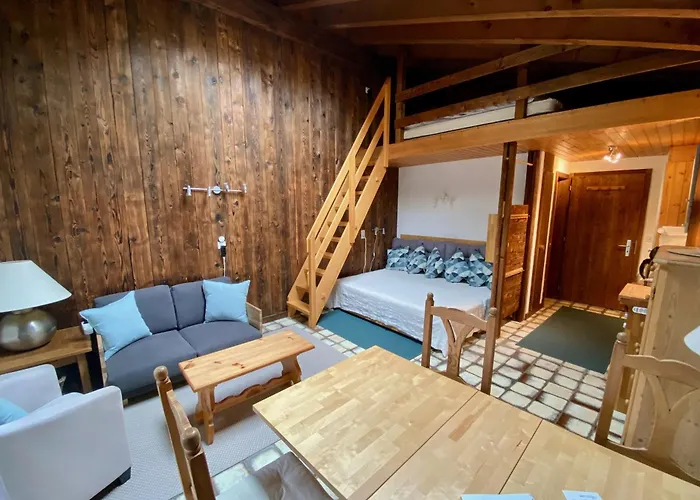 Апартаменты Joli Pour 4 Personnes A